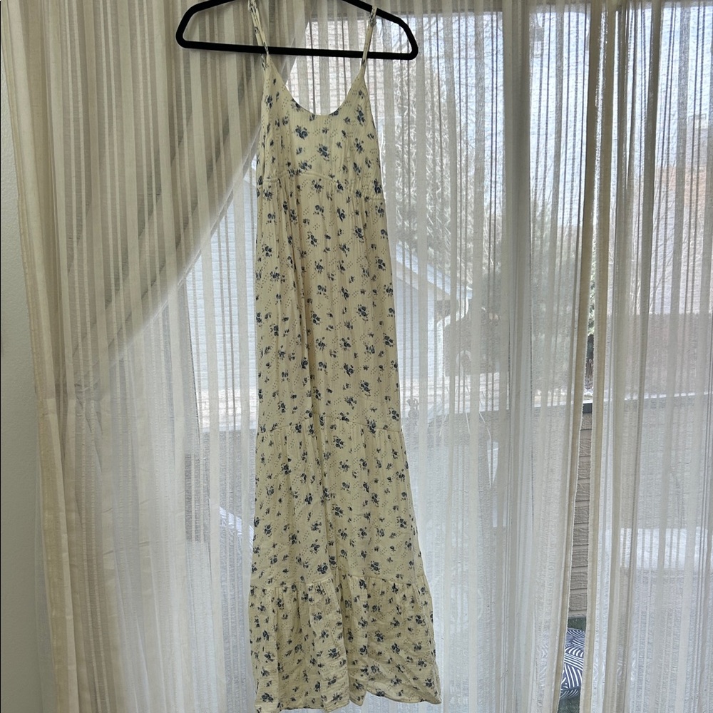 Carly Jean Los Angeles Floral Maxi Dress